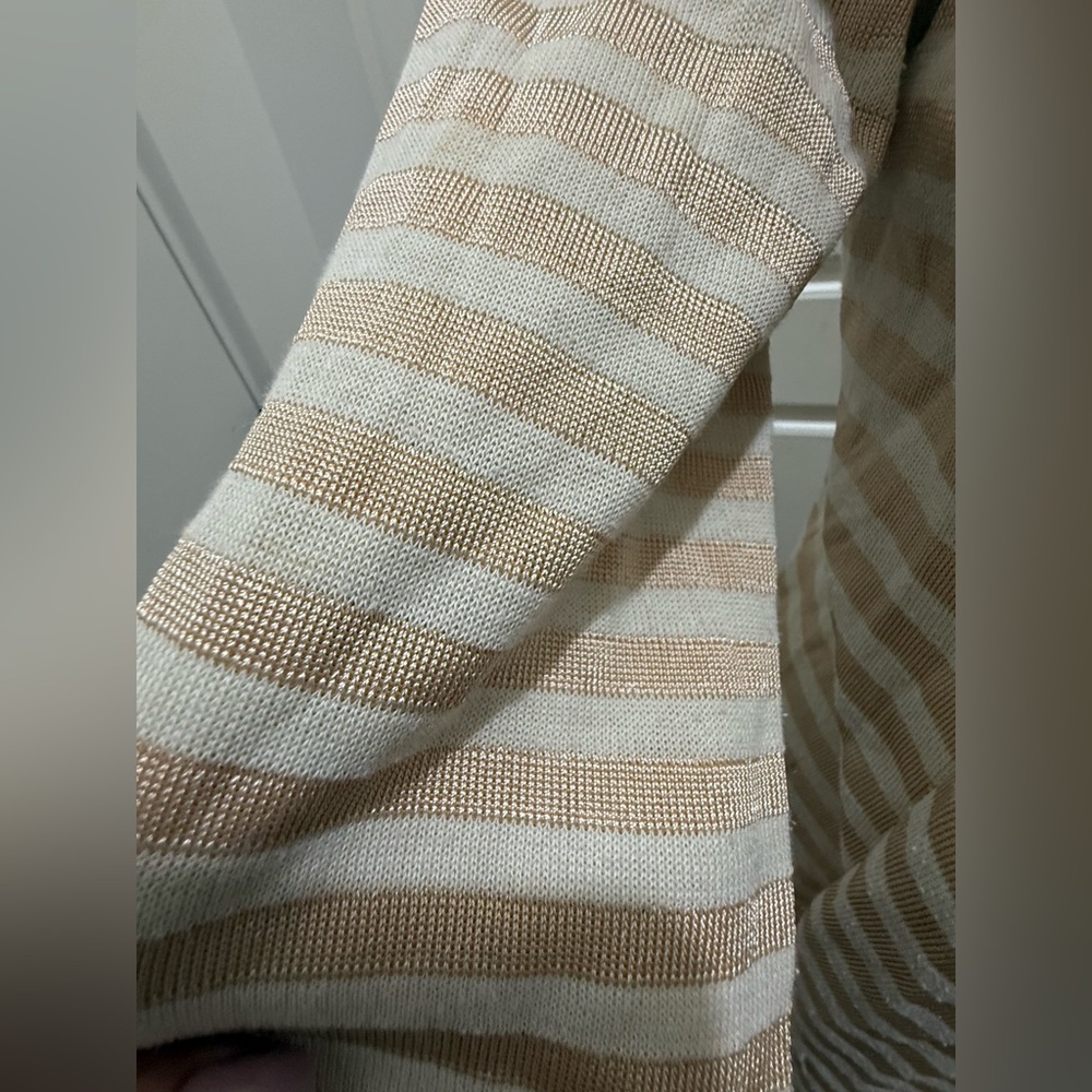 Emporio Armani. Beige Striped Open Cardigan. Size 6. - Picture 10 of 11